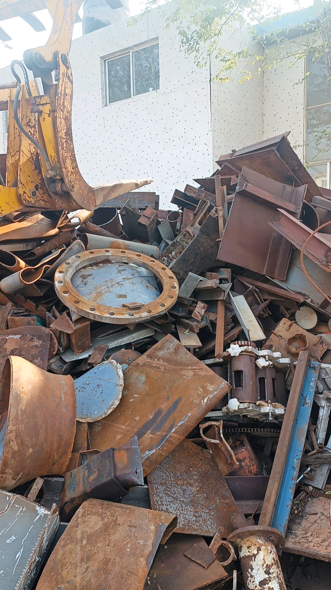 威海廢舊物資回收 綠色循環(huán)與資源再生的實踐